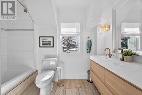 9 Ashton Manor, Toronto, ON - Indoor Photo Showing Bathroom