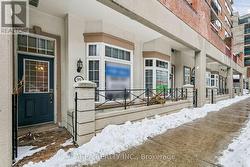 99 - 99 MCCAUL STREET  Toronto, ON M5T 2W7