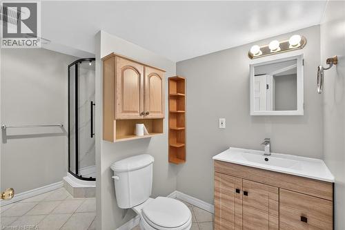 223 Glenvalley Drive, Cambridge, ON - Indoor Photo Showing Bathroom