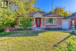 3 GLENN MURRAY DRIVE  Toronto, ON M8Y 3H2