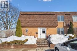 120 COUNTRY CLUB Drive Unit# 9  Guelph, ON N1E 3K7