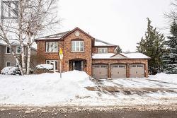 42 MOUNT FOREST DRIVE  Brampton, ON L6Z 1B7