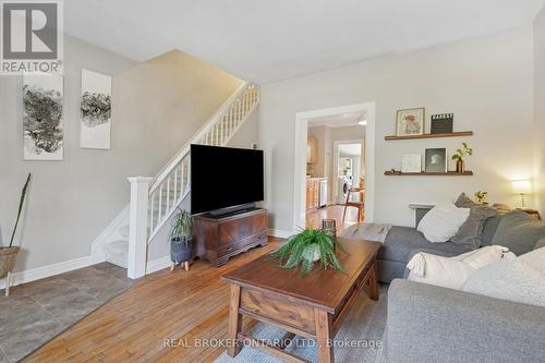 2055 Embleton Road, Brampton, ON - Indoor Photo Showing Living Room