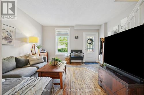 2055 Embleton Road, Brampton, ON - Indoor Photo Showing Living Room