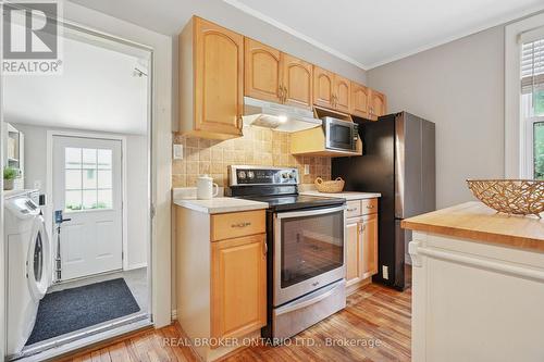 2055 Embleton Road, Brampton, ON - Indoor Photo Showing Kitchen