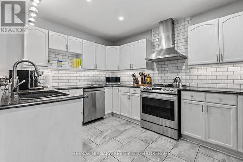 865 Canada Drive, Fort Erie (Lakeshore), ON - Indoor Photo Showing Kitchen With Upgraded Kitchen