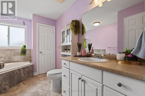 865 Canada Drive, Fort Erie (Lakeshore), ON - Indoor Photo Showing Bathroom