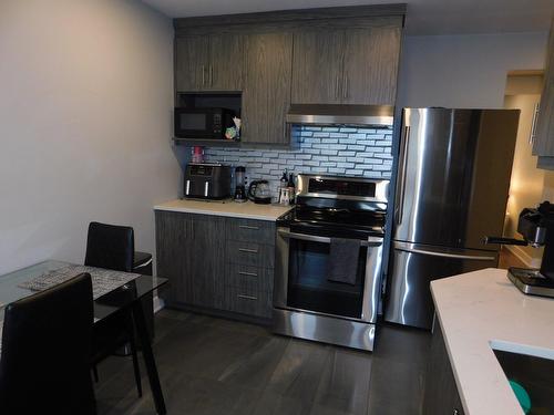 Cuisine - 6-1035 Rue De Liège O., Montréal (Villeray/Saint-Michel/Parc-Extension), QC - Indoor Photo Showing Kitchen