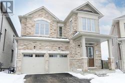 23 FIRE KING DRIVE  Whitby, ON L1P 0R4