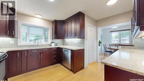 29 Latta Street, Regina, SK - Indoor Photo Showing Kitchen