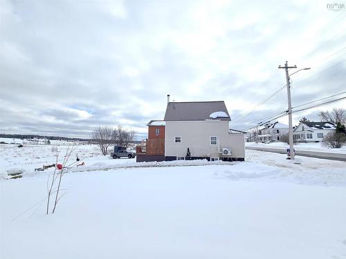 2816 Barronsfield Road, River Hebert, NS 