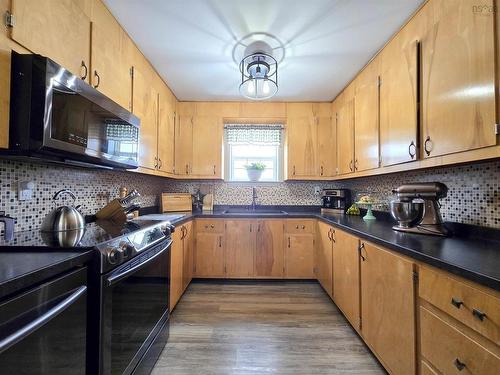 2816 Barronsfield Road, River Hebert, NS 