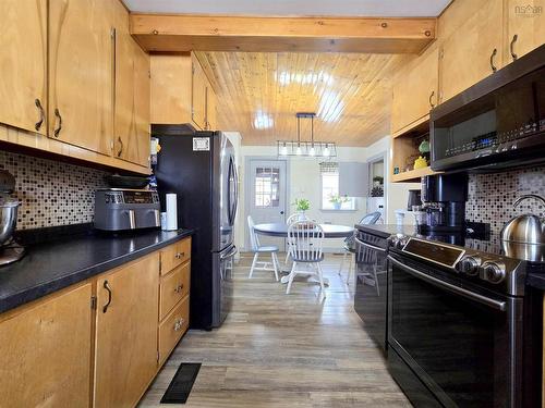 2816 Barronsfield Road, River Hebert, NS 