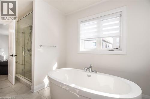 351 Chokecherry Crescent, Waterloo, ON - Indoor Photo Showing Bathroom