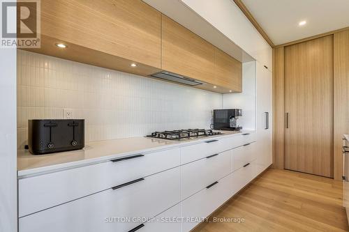 61 Crestview Drive, Middlesex Centre, ON - Indoor Photo Showing Other Room