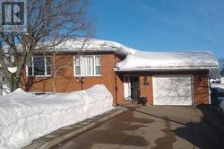 33 Parker AVE  Sault Ste. Marie, ON P6B 1G6