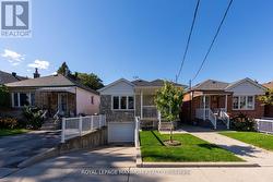 572 NORTHCLIFFE BOULEVARD  Toronto, ON M6E 3L7