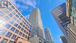 4010 - 2221 YONGE STREET  Toronto, ON M4S 2B4