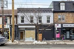 717 QUEEN STREET W  Toronto, ON M6J 1E6