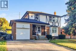 22 CHESTNUT AVENUE  Brampton, ON L6X 2A5