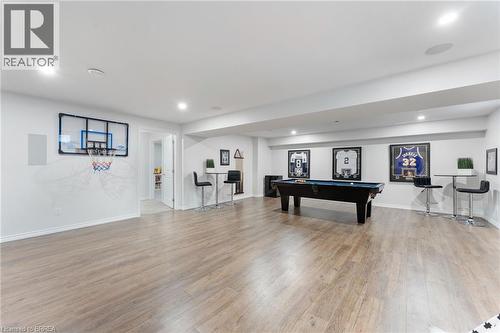 2 Masters Lane, Paris, ON - Indoor