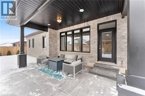 2 Masters Lane, Paris, ON - Outdoor