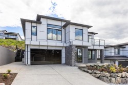 6238 Highwood Dr  Duncan, BC V9L 0H5
