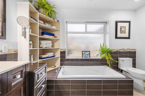 315 14Th Avenue, Cranbrook, BC - Indoor Photo Showing Other Room