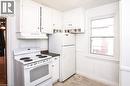9 Gary Avenue, Hamilton, ON  - Indoor Photo Showing Kitchen 