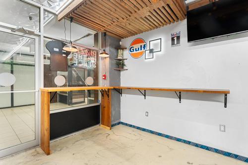 1A , 10020 Jasper Avenue, Edmonton, AB 