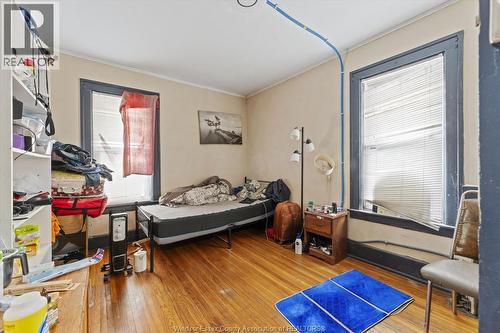 3060 Sandwich, Windsor, ON - Indoor
