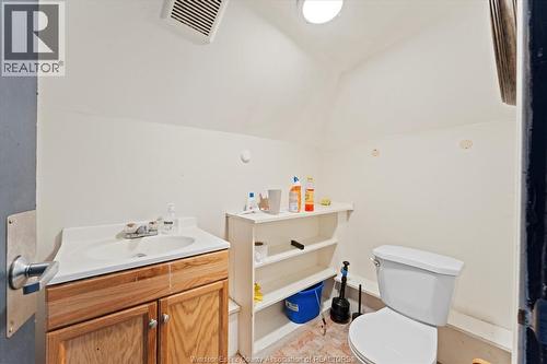 3060 Sandwich, Windsor, ON - Indoor Photo Showing Bathroom