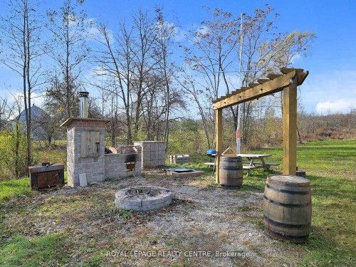 521 Old York Road, Burlington, ON - Outdoor