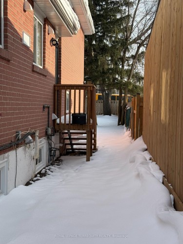 5 Rochelle Crescent, Toronto, ON - Outdoor With Exterior