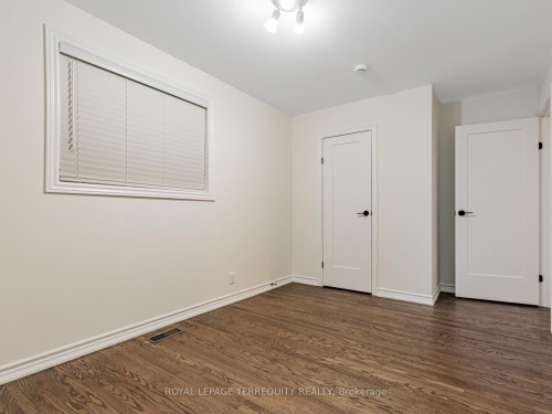 5 Rochelle Crescent, Toronto, ON - Indoor Photo Showing Other Room