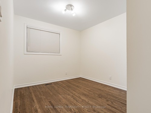 5 Rochelle Crescent, Toronto, ON - Indoor Photo Showing Other Room