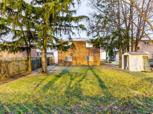 5 Rochelle Crescent, Toronto, ON - Outdoor