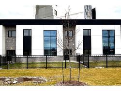 207-4400 LAURIER Parkway  Lasalle, ON N9H 0R1