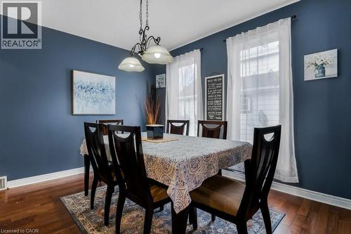 6782 Dorchester Road, Niagara Falls, ON - Indoor Photo Showing Dining Room