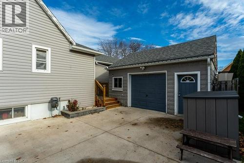 6782 Dorchester Road, Niagara Falls, ON - Outdoor With Exterior