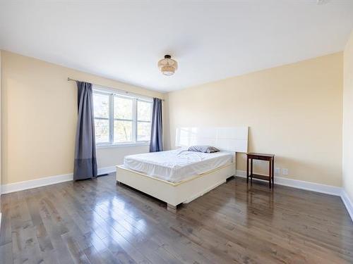 Chambre à coucher principale - 5808 Rue Alphonse, Brossard, QC - Indoor Photo Showing Bedroom