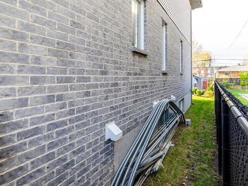 Cour - 5808 Rue Alphonse, Brossard, QC - Outdoor With Exterior