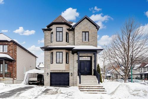 740 Rue Steven  Laval (Fabreville), QC H7R 0C8