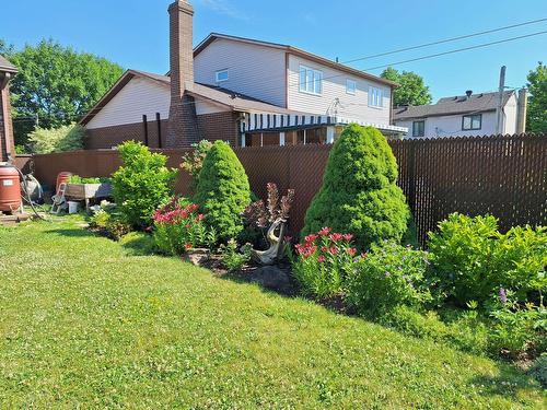 Cour - 37 Place Leclerc, Kirkland, QC - Outdoor