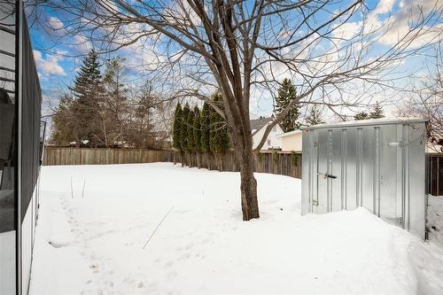 85 Thatcher Drive, Winnipeg, MB - Outdoor