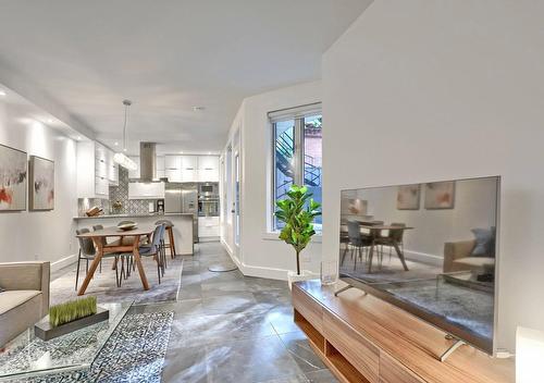 Salon - 1218 Rue Alexandre-Desève, Montréal (Ville-Marie), QC - Indoor Photo Showing Other Room