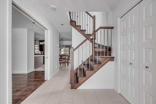 Hall d'entrée/Vestibule - 43 Rue Solidago, Sainte-Brigitte-De-Laval, QC - Indoor Photo Showing Other Room