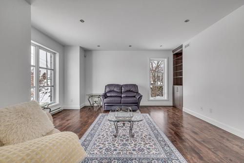 Salon - 43 Rue Solidago, Sainte-Brigitte-De-Laval, QC - Indoor Photo Showing Living Room
