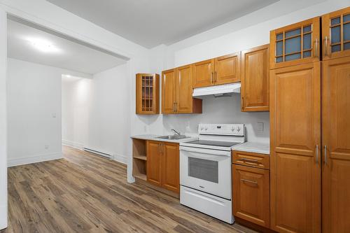 Kitchen - 5881 Rue St-Denis, Montréal (Rosemont/La Petite-Patrie), QC - Indoor Photo Showing Kitchen