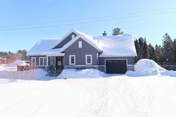 131 Ch. des Loisirs  Saint-Élie-De-Caxton, QC G0X 2N0